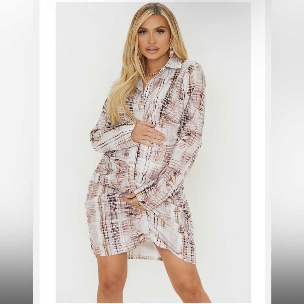 Maternity Stone Textual Print Ruched Shirt